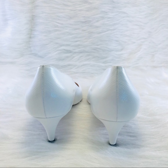 PRADA Saffiano Textured Patent Leather Pumps White - Picture 4 of 8